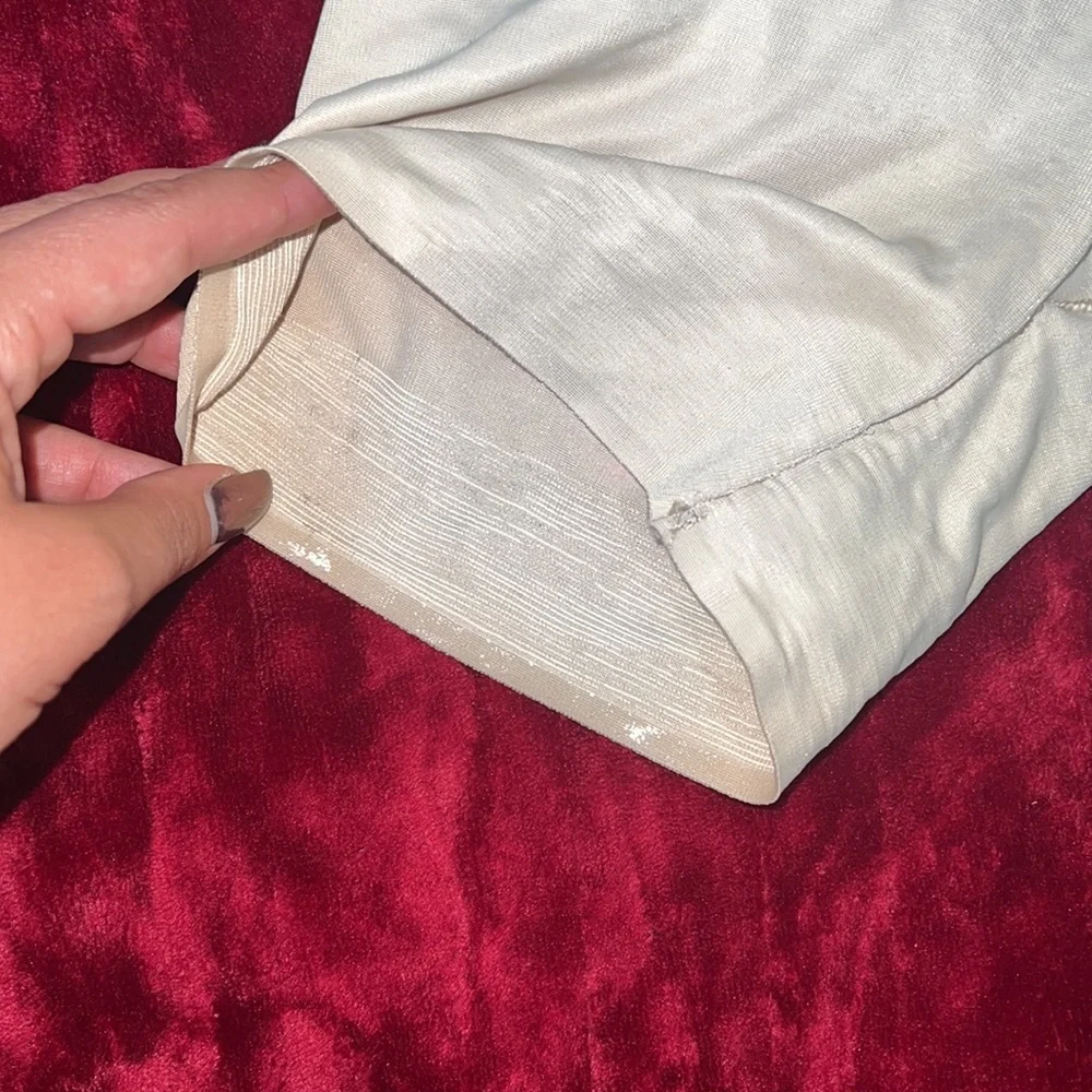 Bundle of three different body slimming shape wear undergarments all size large - Picture 8 of 10